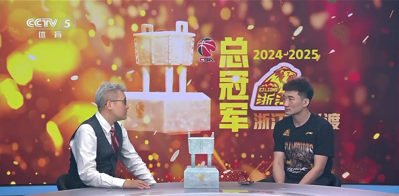 谈球吧体育app下载孙铭徽：这一路走来 对家里报喜不报忧多 感谢家人、兄弟、朋友们